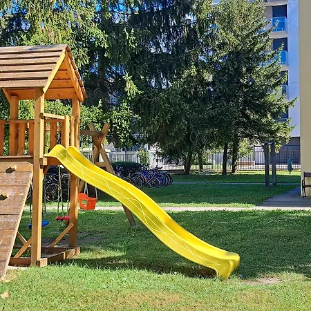Tengereszlak Apartman *